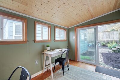 3625 36th Avenue W, Seattle, WA 98199 - Photo 21