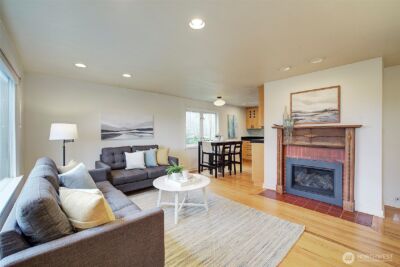 3625 36th Avenue W, Seattle, WA 98199 - Photo 3