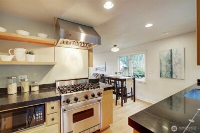 3625 36th Avenue W, Seattle, WA 98199 - Photo 10