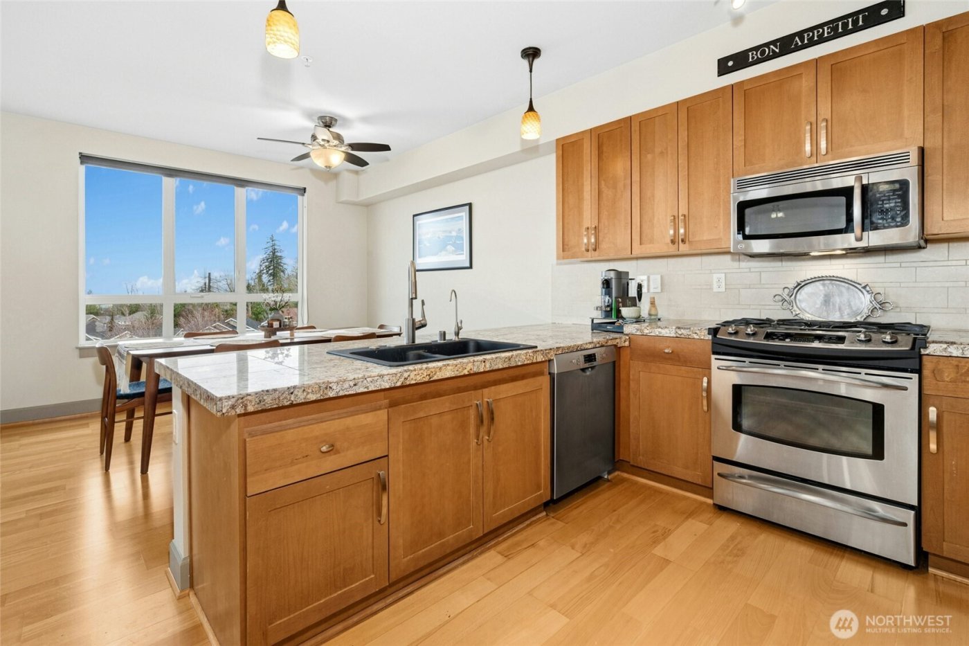 1880 25th Avenue NE #314, Issaquah, WA 98029