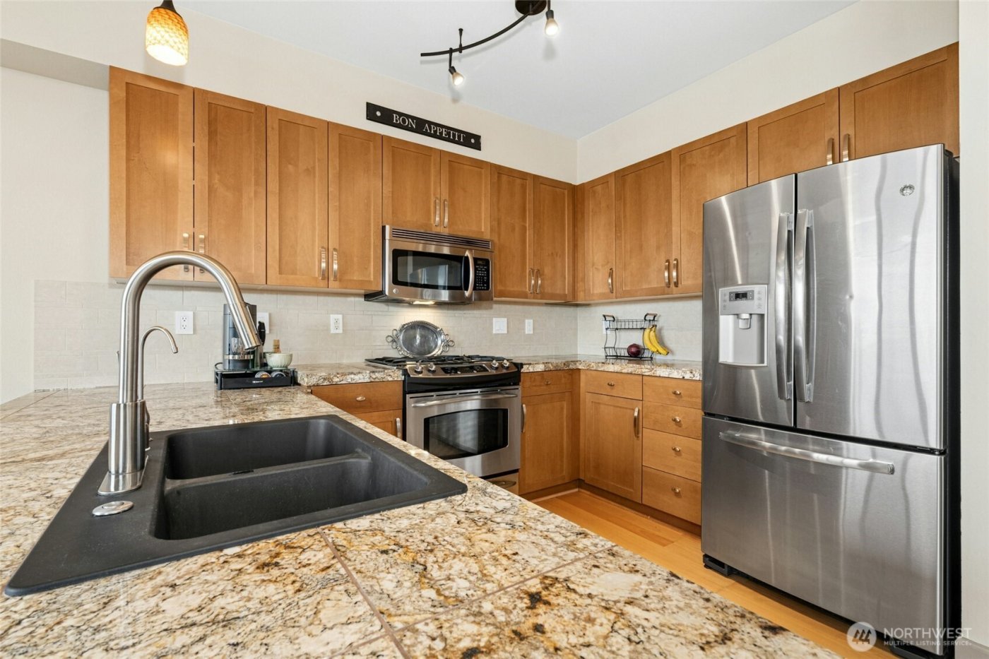 1880 25th Avenue NE #314, Issaquah, WA 98029