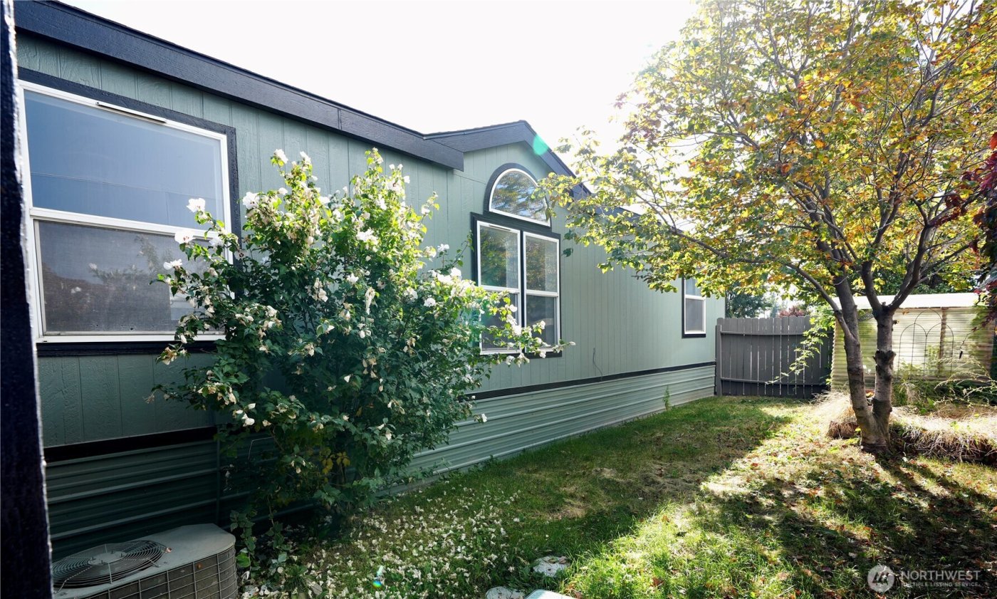 3211 W Wapato Drive #1, Moses Lake, WA 98837