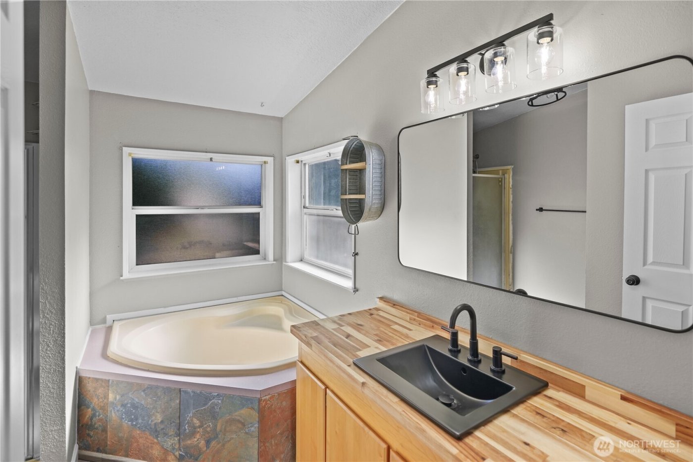 3211 W Wapato Drive #1, Moses Lake, WA 98837