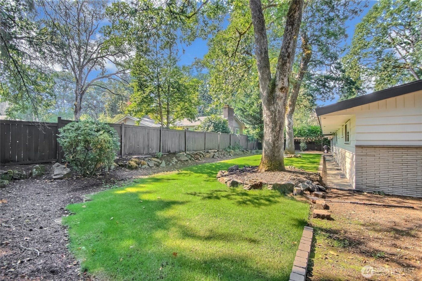 6902 Mount Tacoma Drive SW, Lakewood, WA 98499