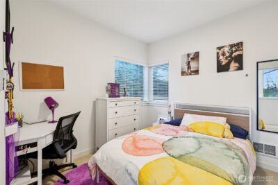 9302 Sturtevant Avenue S, Seattle, WA 98118 - Photo 20