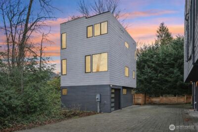 9302 Sturtevant Avenue S, Seattle, WA 98118 - Photo 2