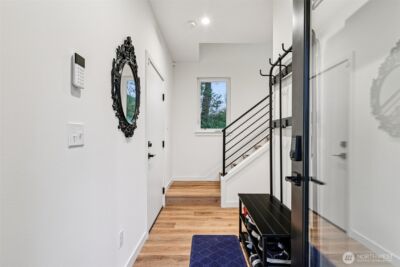 9302 Sturtevant Avenue S, Seattle, WA 98118 - Photo 3