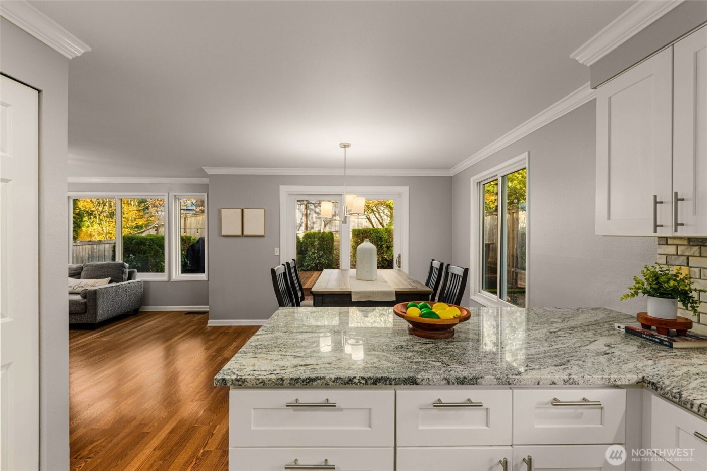 24230 SE 44th Street , Sammamish, WA 98029