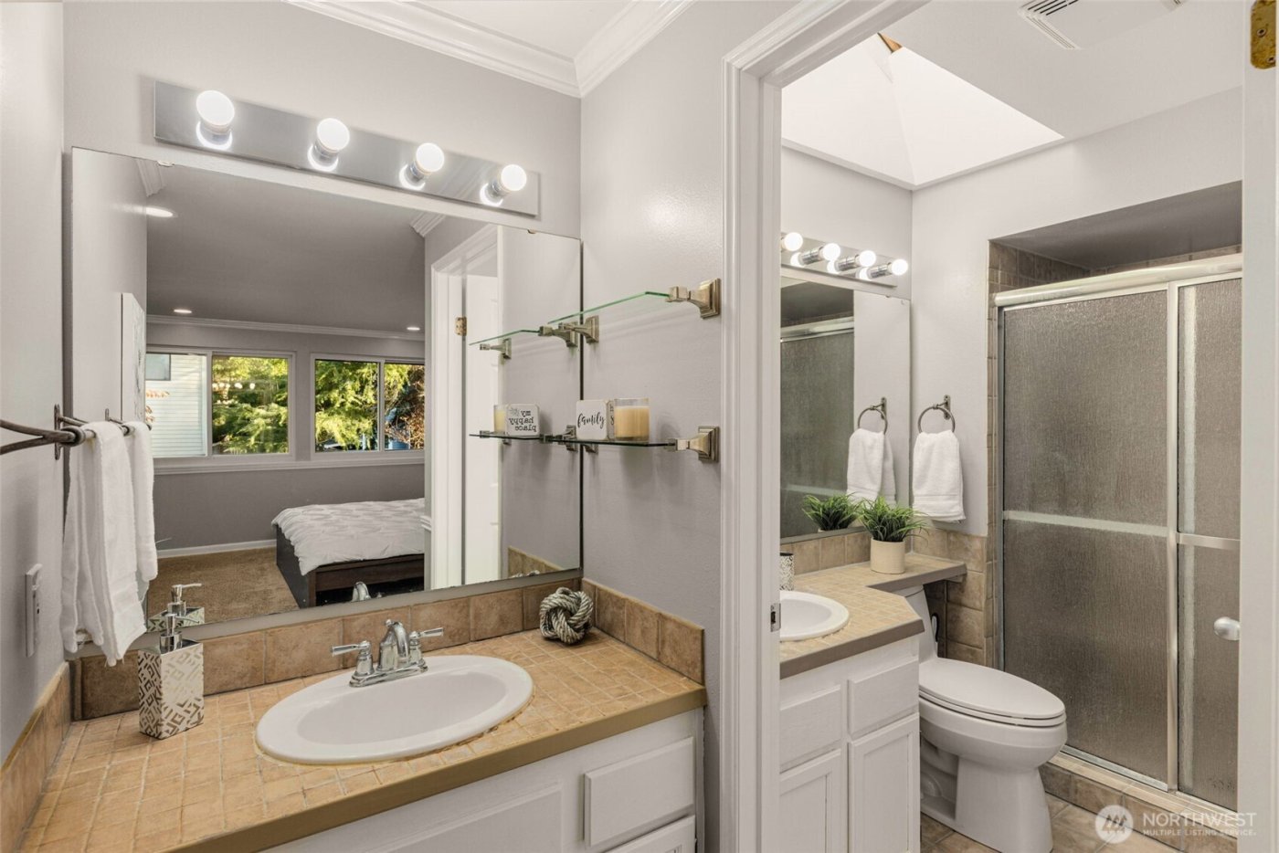 24230 SE 44th Street , Sammamish, WA 98029