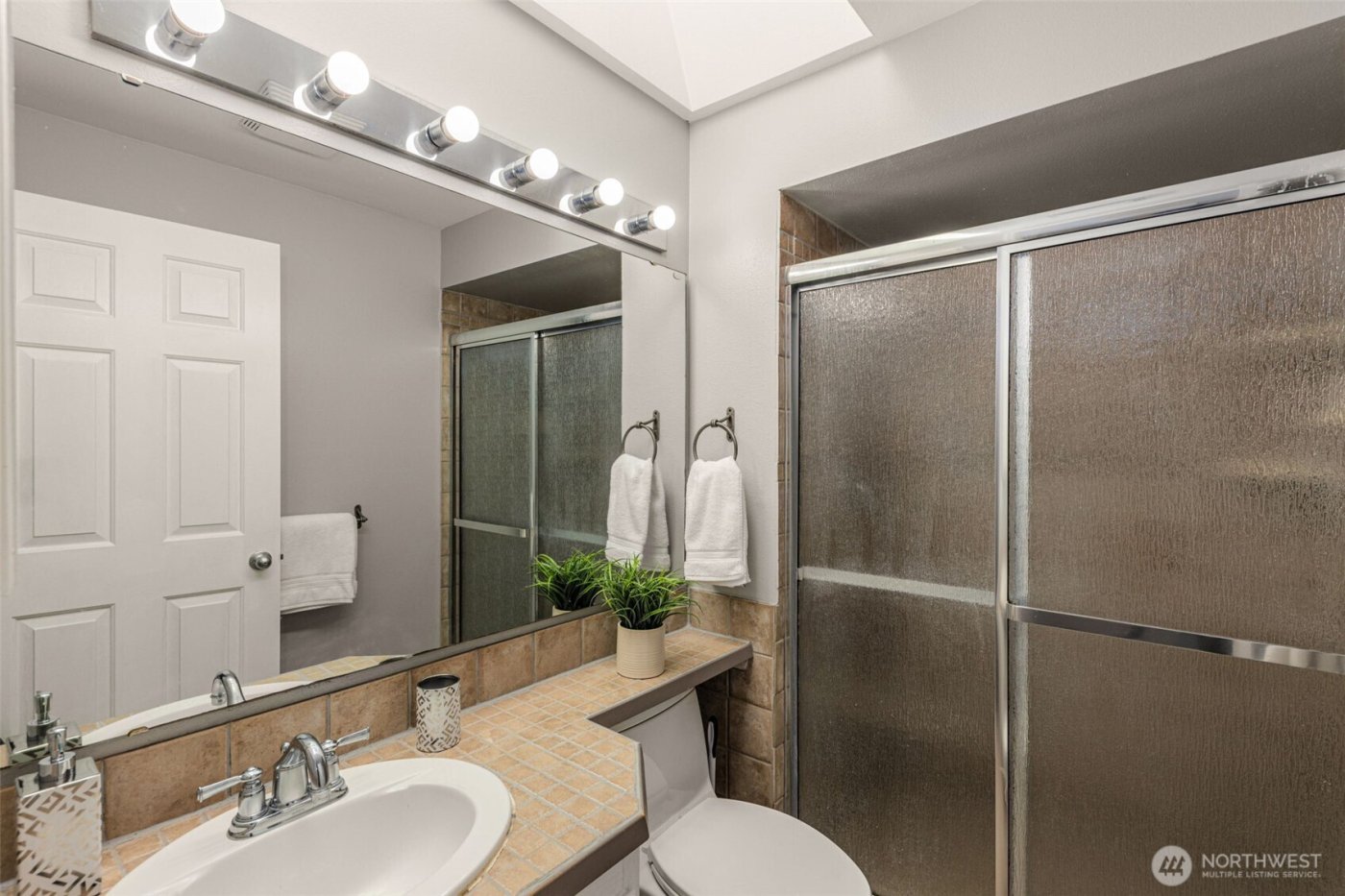 24230 SE 44th Street , Sammamish, WA 98029