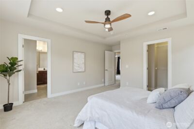 23947 SE 45th Terr , Sammamish, WA 98029 - Photo 17
