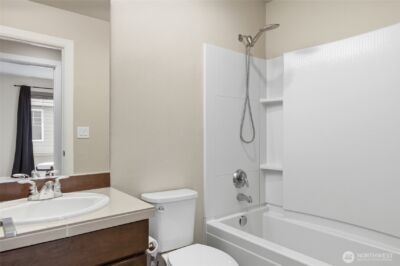23947 SE 45th Terr , Sammamish, WA 98029 - Photo 18