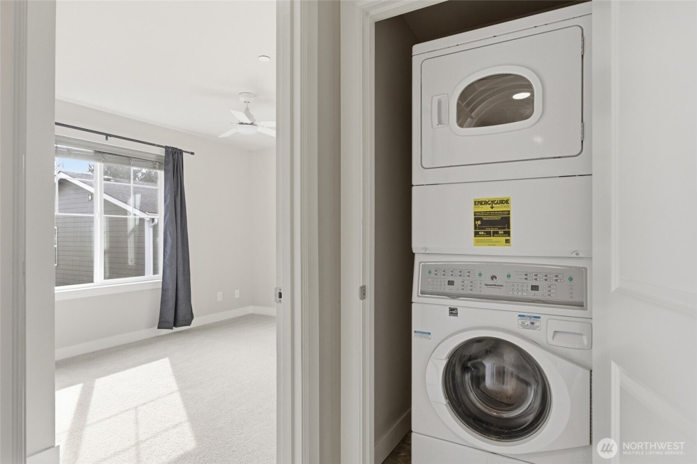 23947 SE 45th Terr , Sammamish, WA 98029