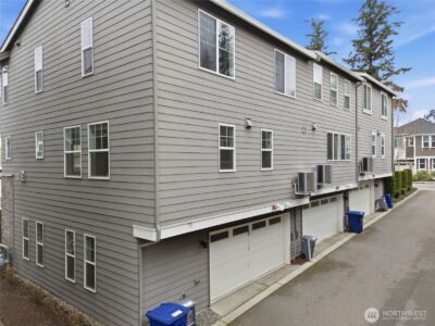 23947 SE 45th Terr , Sammamish, WA 98029 - Photo 25