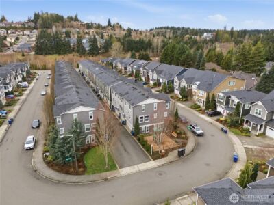 23947 SE 45th Terr , Sammamish, WA 98029 - Photo 27