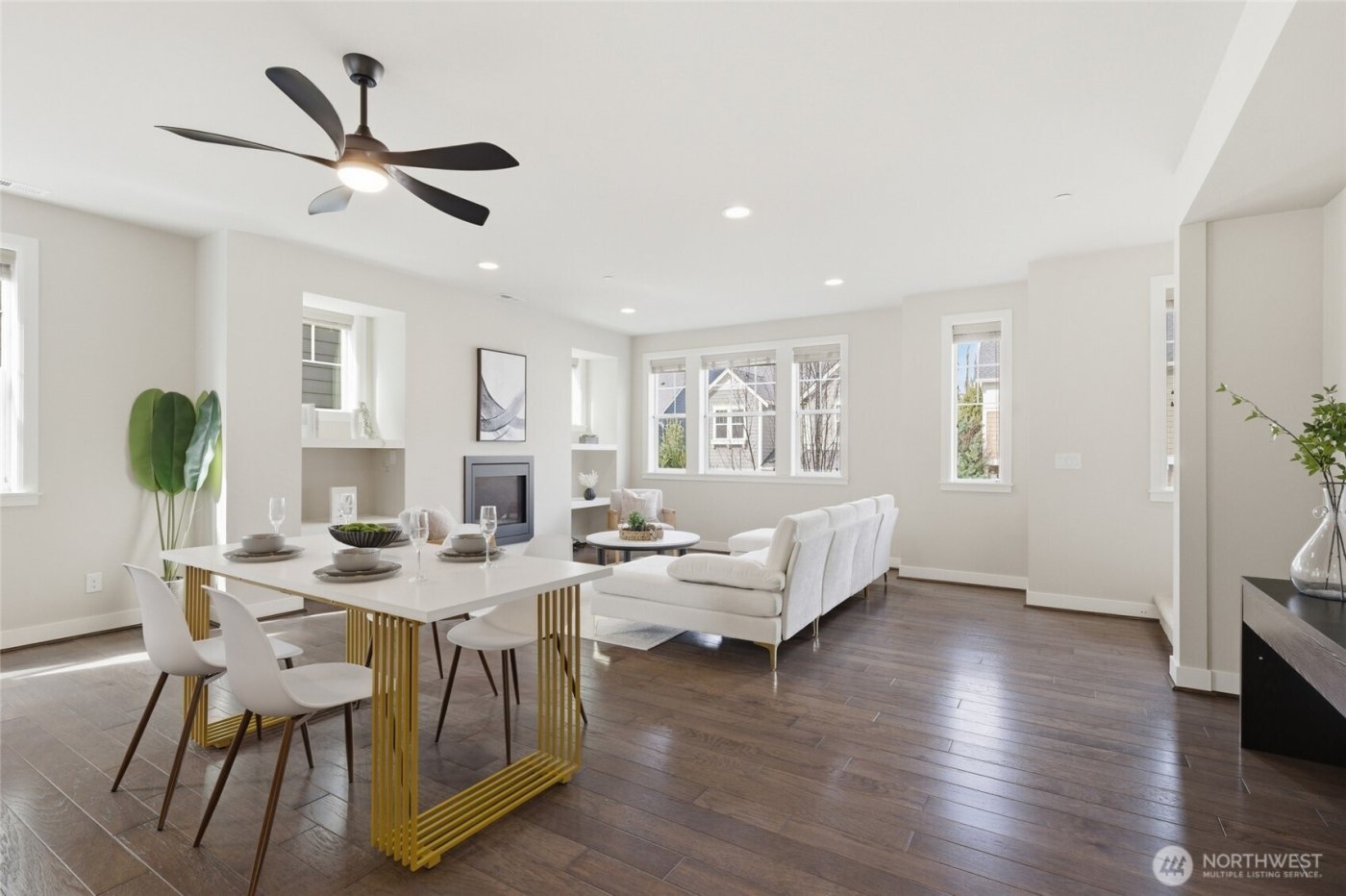 23947 SE 45th Terr , Sammamish, WA 98029