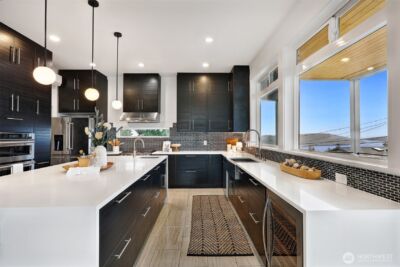 11014 Cornell Avenue S, Seattle, WA 98178 - Photo 2