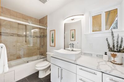 11014 Cornell Avenue S, Seattle, WA 98178 - Photo 30