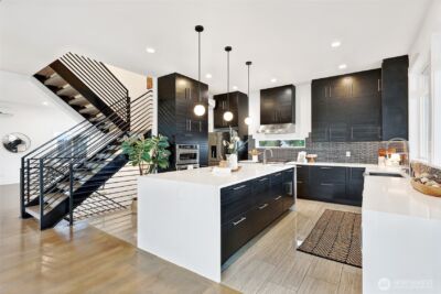 11014 Cornell Avenue S, Seattle, WA 98178 - Photo 3