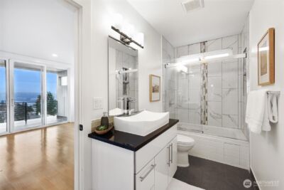 11014 Cornell Avenue S, Seattle, WA 98178 - Photo 32