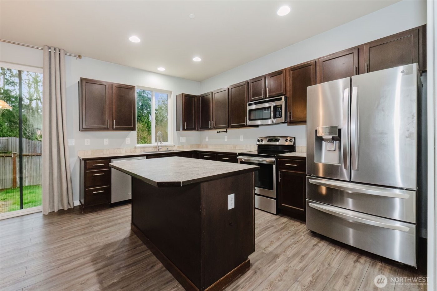 3675 Halsey Lane , Bremerton, WA 98310