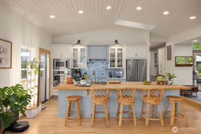 10555 NE Morning Lane , Bainbridge Island, WA 98110 - Photo 14