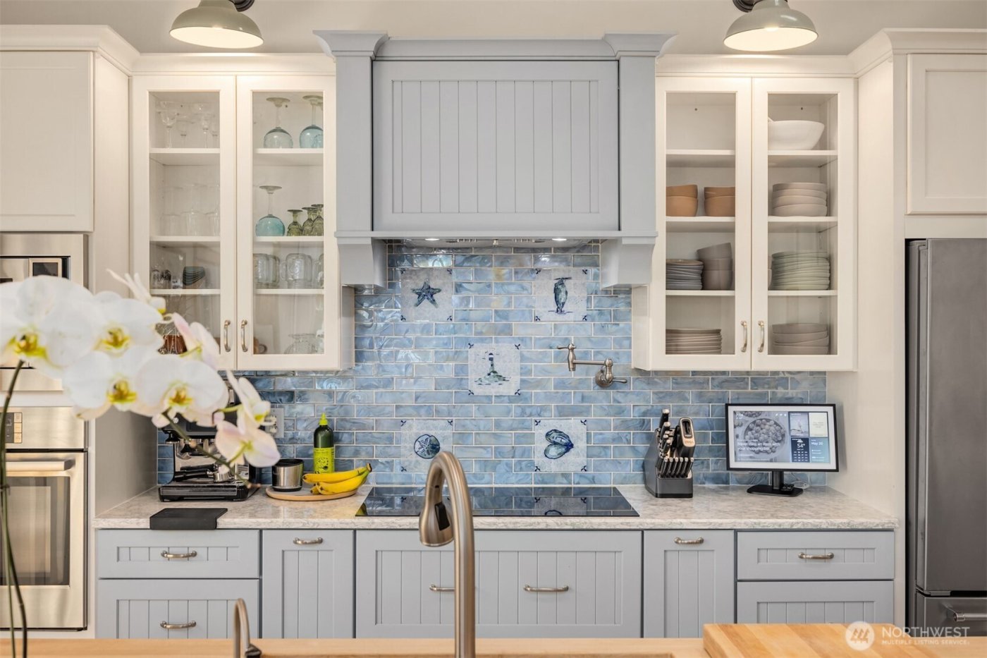 10555 NE Morning Lane , Bainbridge Island, WA 98110