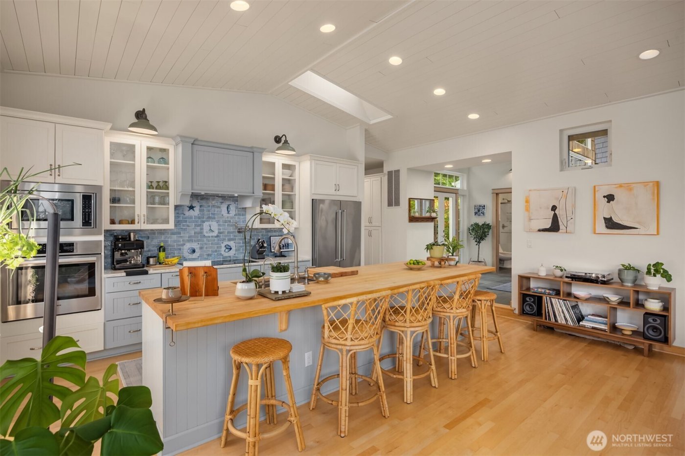 10555 NE Morning Lane , Bainbridge Island, WA 98110