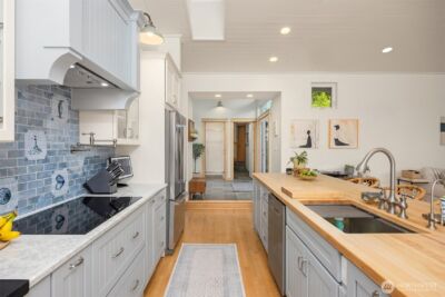 10555 NE Morning Lane , Bainbridge Island, WA 98110 - Photo 19