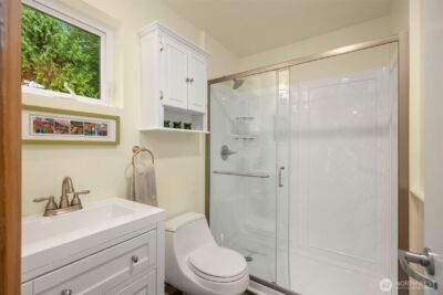 10555 NE Morning Lane , Bainbridge Island, WA 98110 - Photo 20