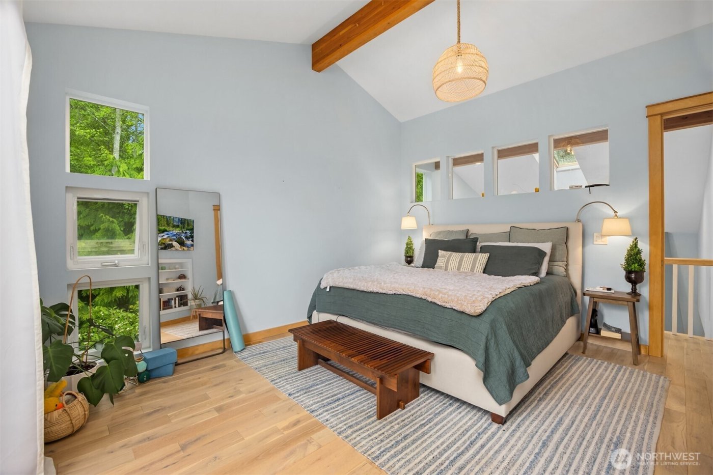 10555 NE Morning Lane , Bainbridge Island, WA 98110