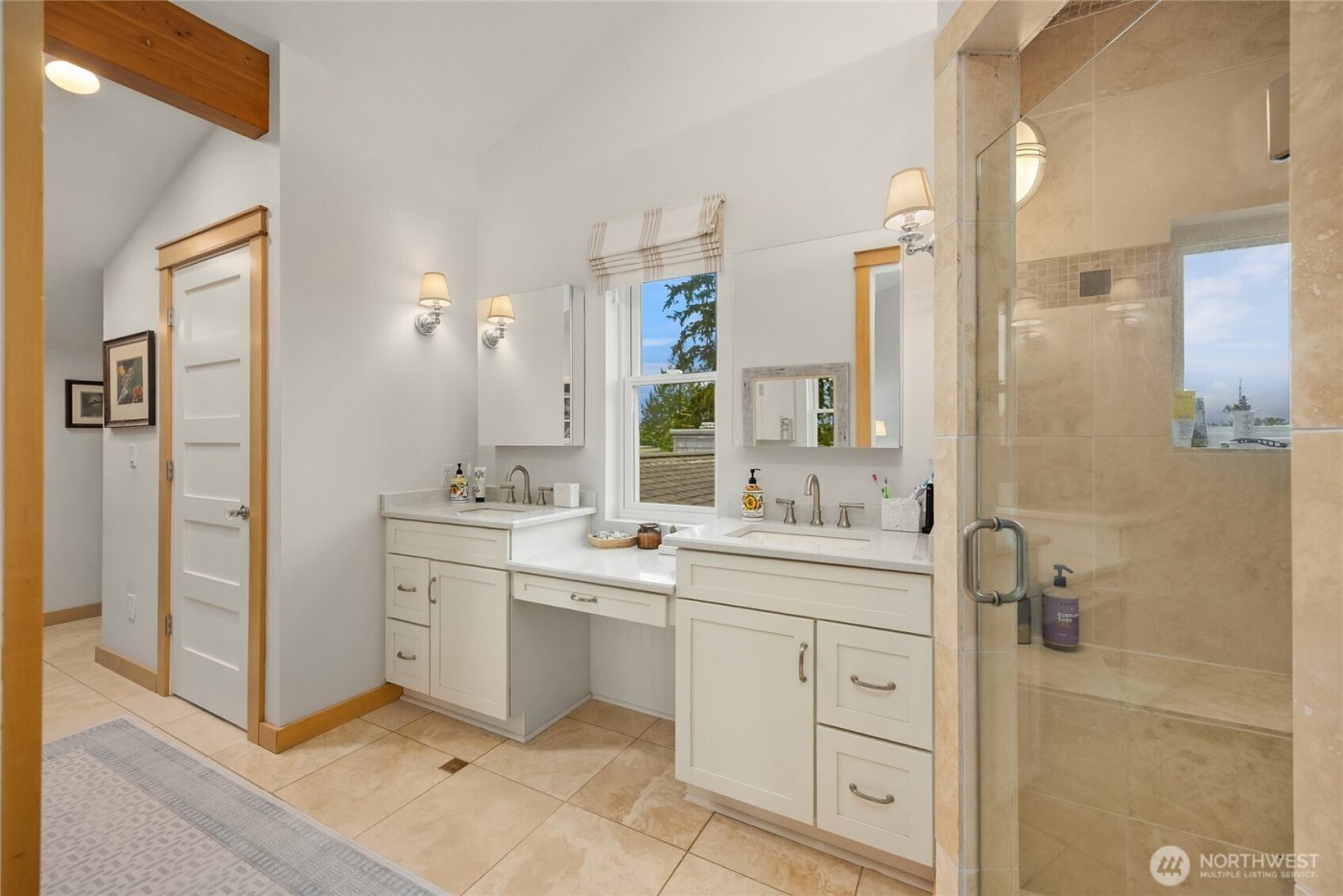 10555 NE Morning Lane , Bainbridge Island, WA 98110