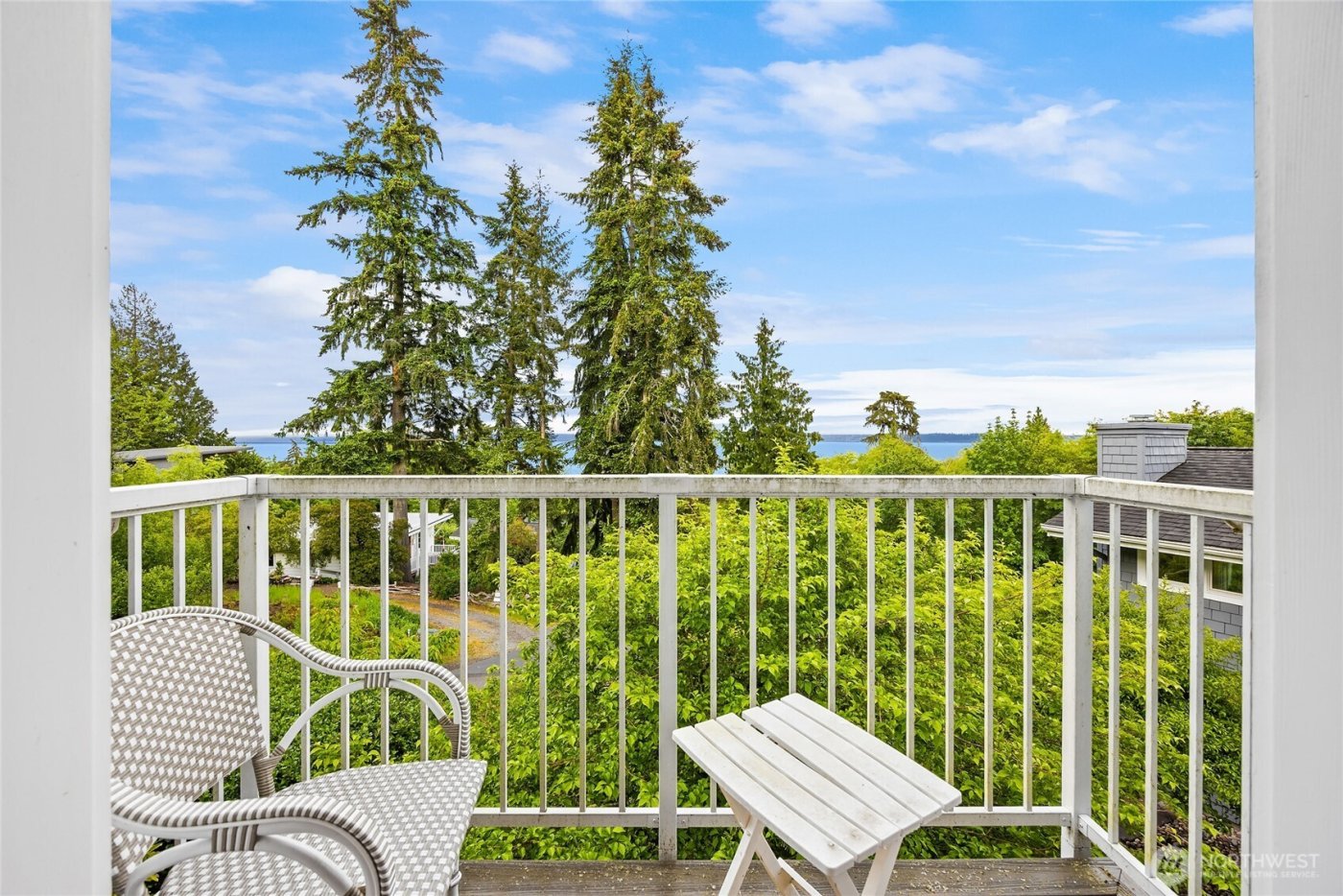 10555 NE Morning Lane , Bainbridge Island, WA 98110