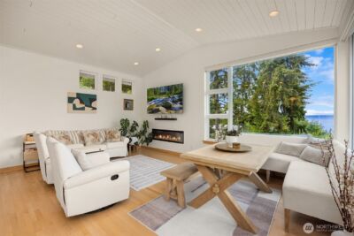 10555 NE Morning Lane , Bainbridge Island, WA 98110 - Photo 7
