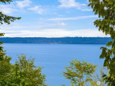 10555 NE Morning Lane , Bainbridge Island, WA 98110 - Photo 2