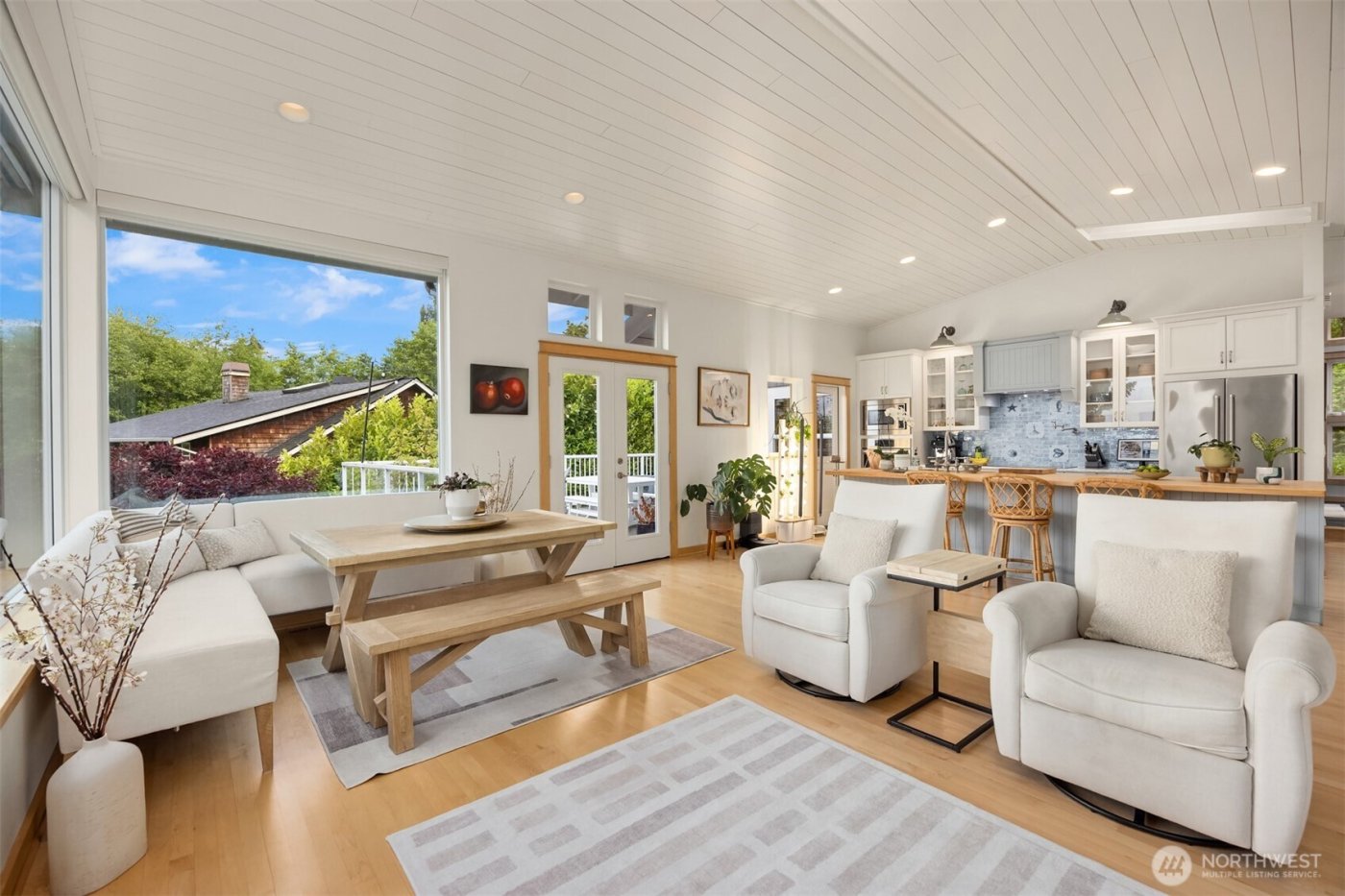 10555 NE Morning Lane , Bainbridge Island, WA 98110