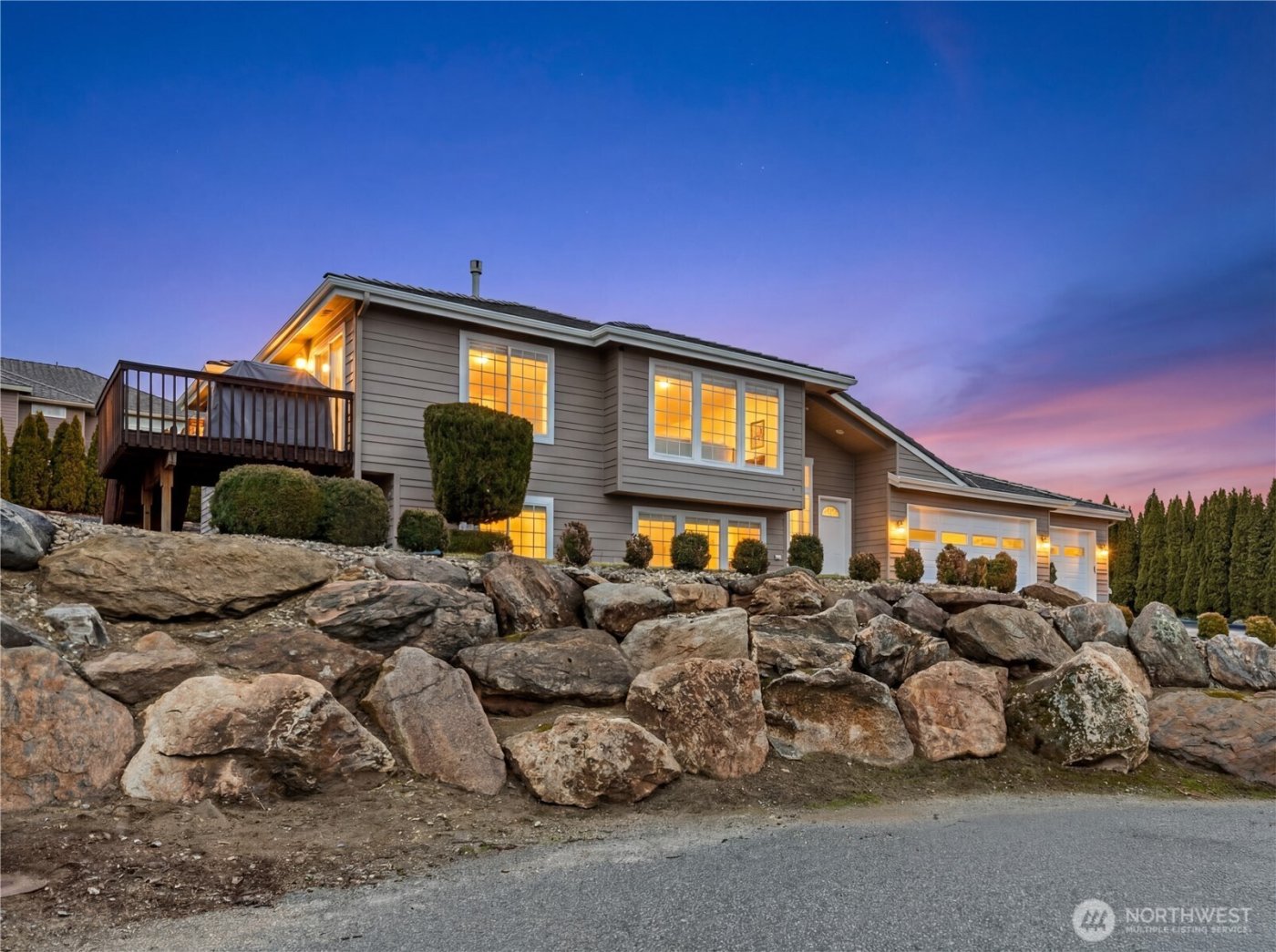 1953 Diamond Ct , East Wenatchee, WA 98802