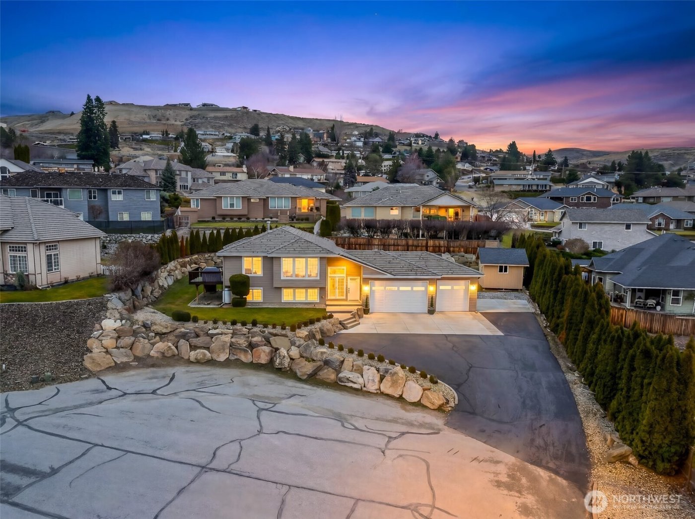 1953 Diamond Ct , East Wenatchee, WA 98802