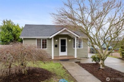 2411 E 13th Street , Bremerton, WA 98310