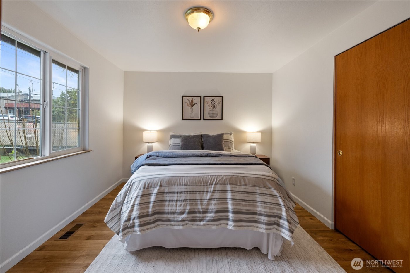 2411 E 13th Street , Bremerton, WA 98310