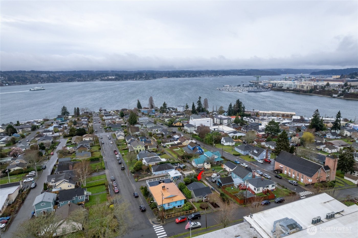 2411 E 13th Street , Bremerton, WA 98310