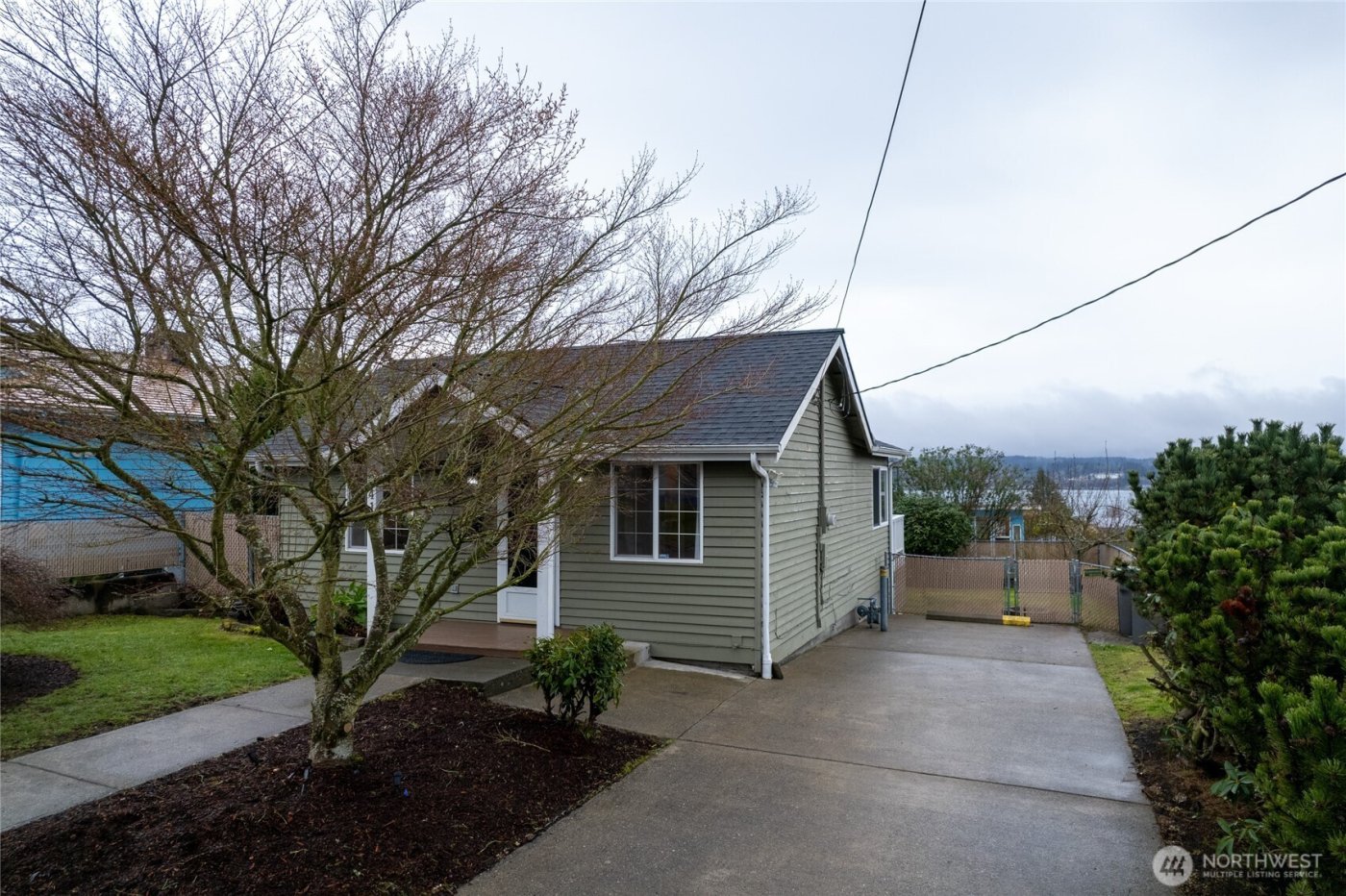 2411 E 13th Street , Bremerton, WA 98310