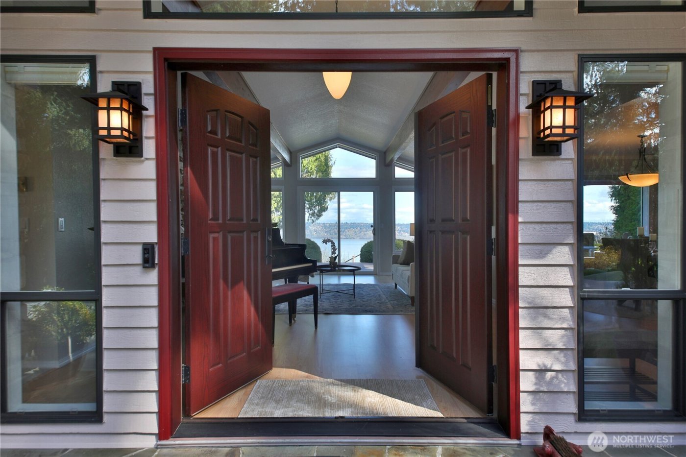 8111 Possession Ridge Lane , Clinton, WA 98236