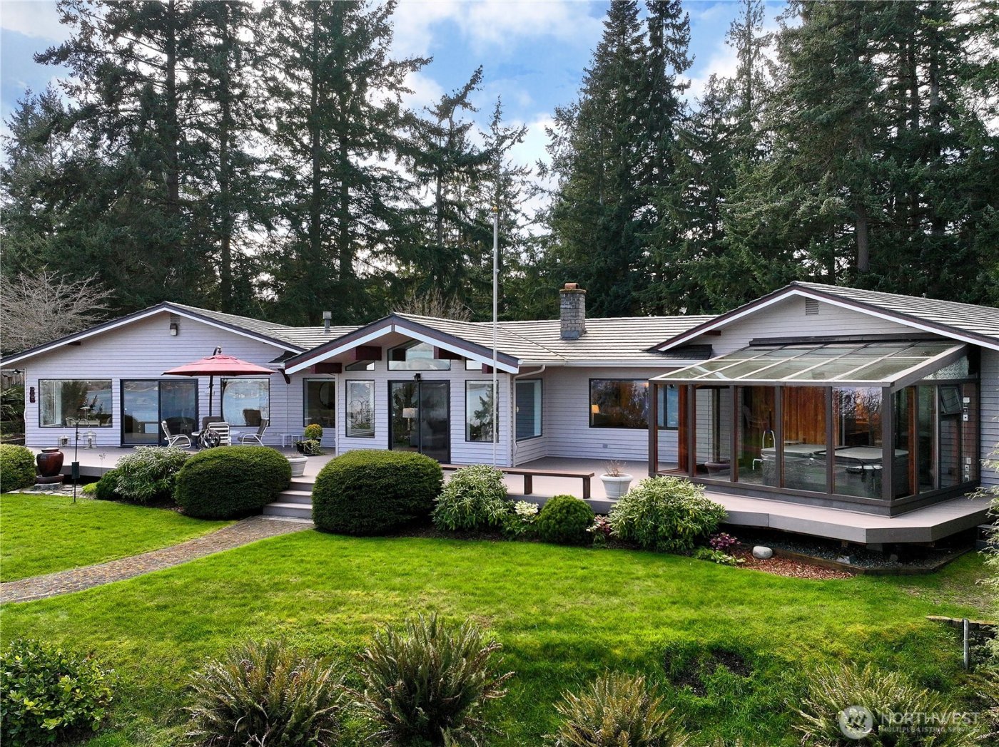 8111 Possession Ridge Lane , Clinton, WA 98236