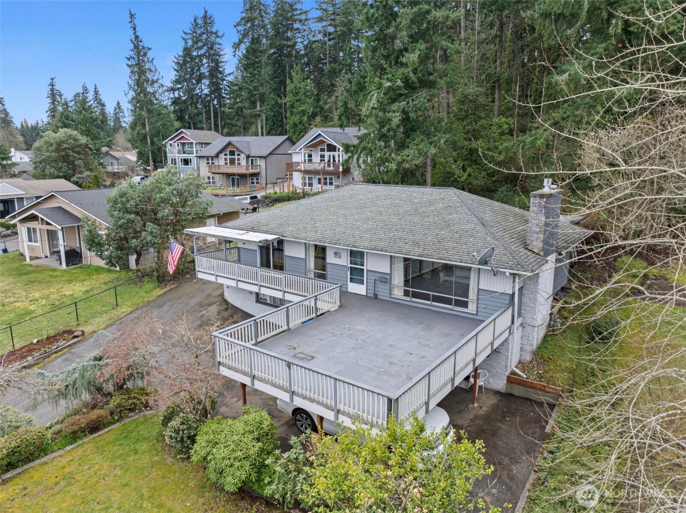 1723 Shorewood Drive , Bremerton, WA 98312