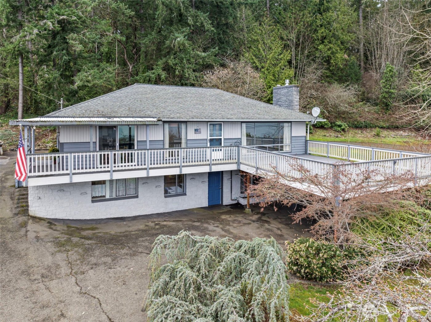 1723 Shorewood Drive , Bremerton, WA 98312