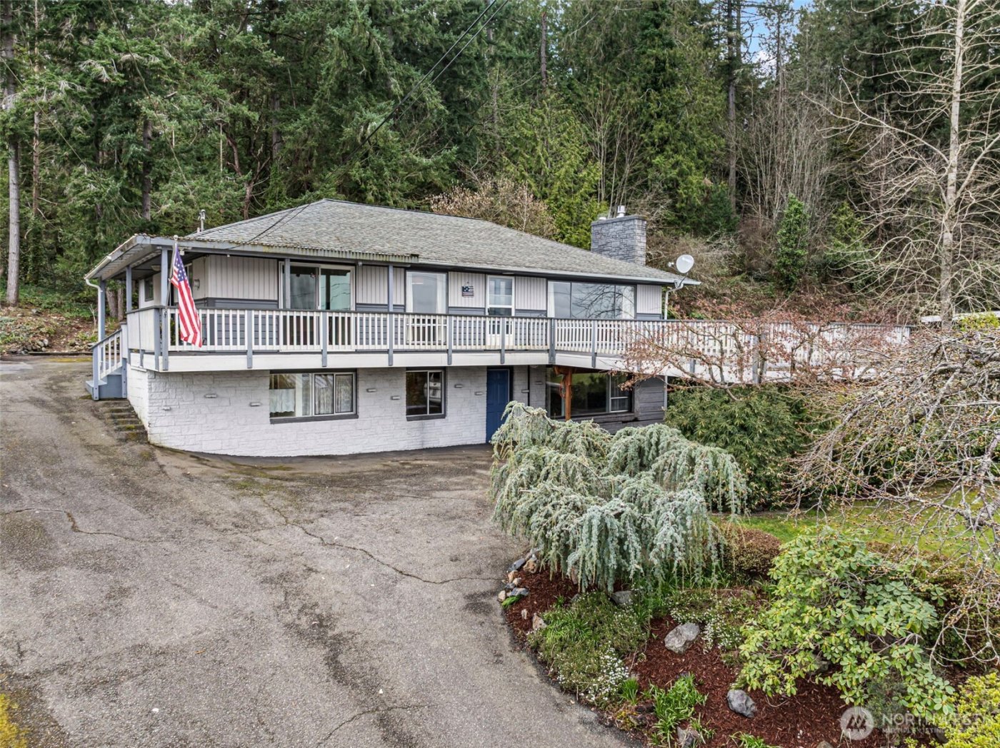 1723 Shorewood Drive , Bremerton, WA 98312