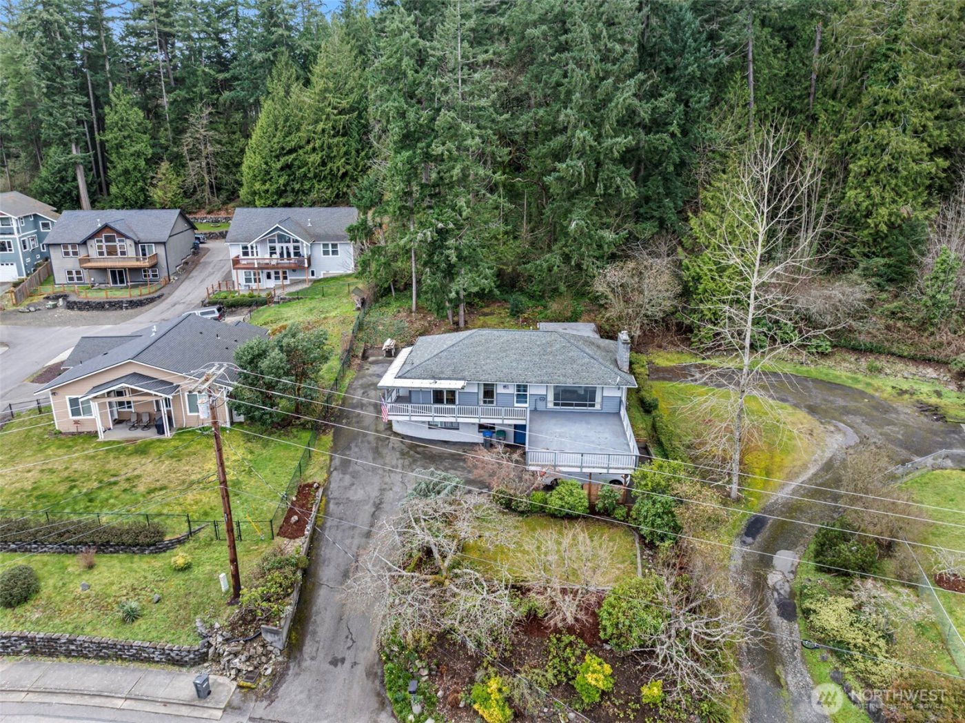1723 Shorewood Drive , Bremerton, WA 98312
