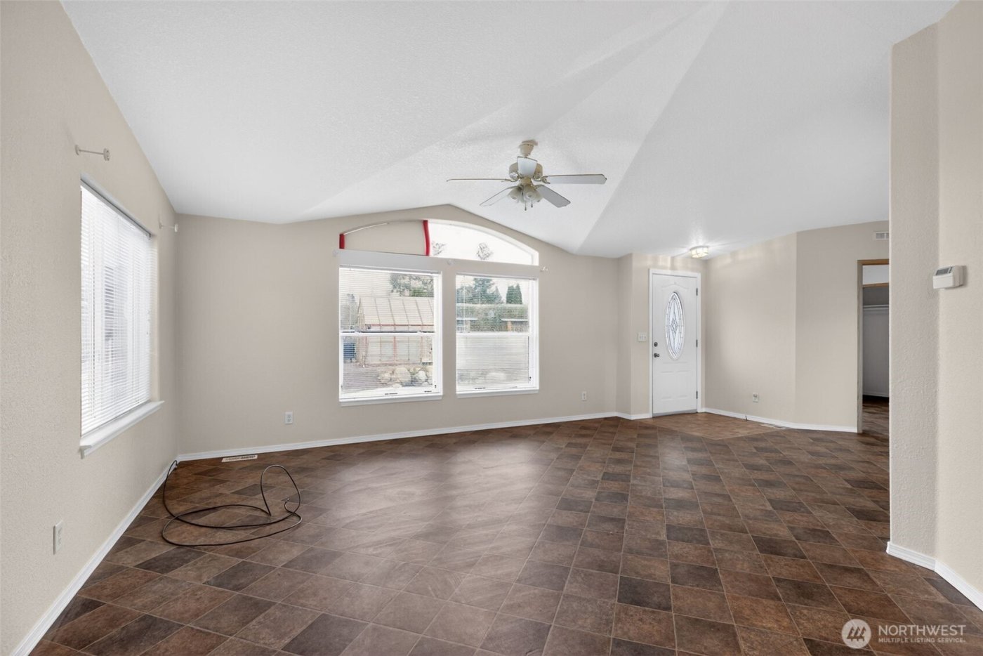 402 Parrish Road , Sequim, WA 98382