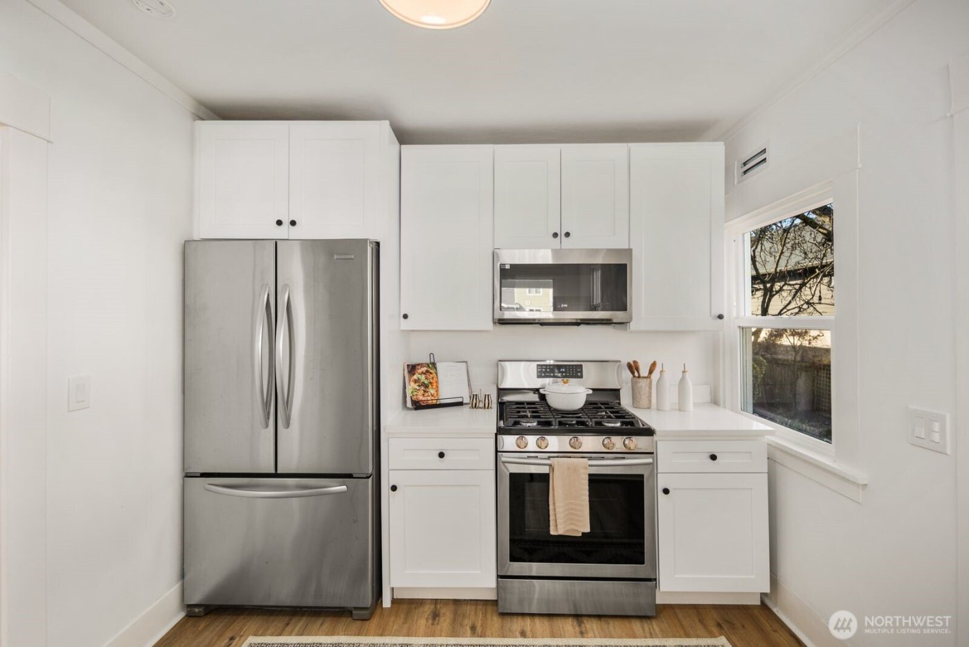 3443 21st Avenue W, Seattle, WA 98199